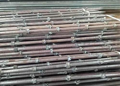 沿河隧道钢花管